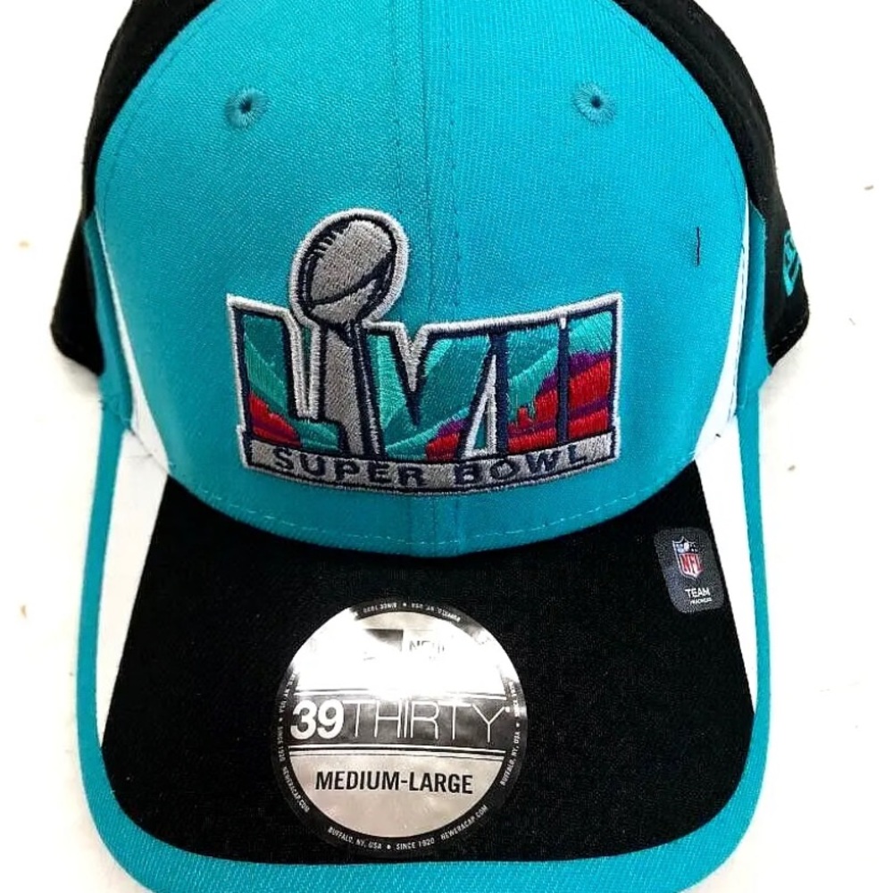 NFL Super Bowl LVII Kansas City Chiefs VS Eagles Medium-Large Fitted Caps